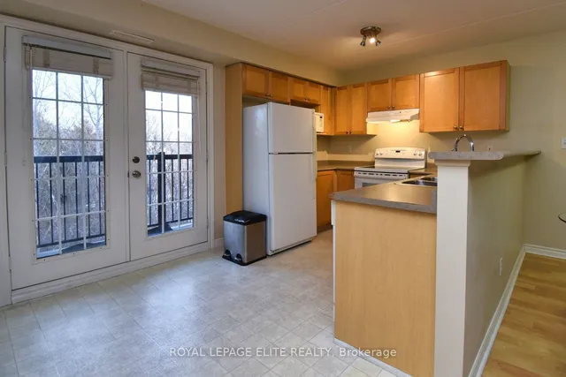 Additional image 16 of 2065 APPLEBY Line Unit 301