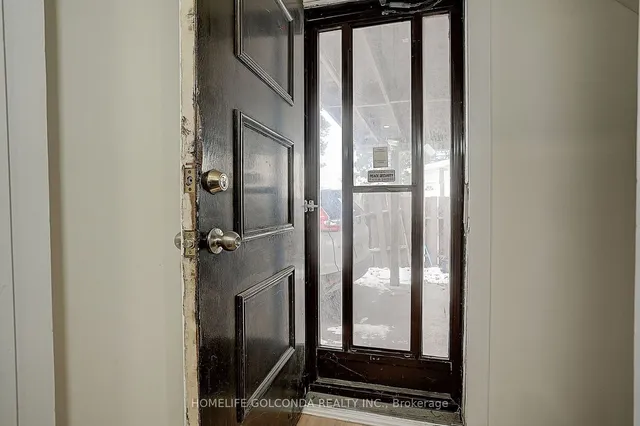 Additional image 21 of 38 Applegate Cres