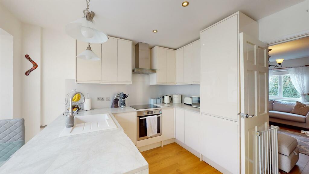 Additional image 6 of Crescent Close, Cowbridge