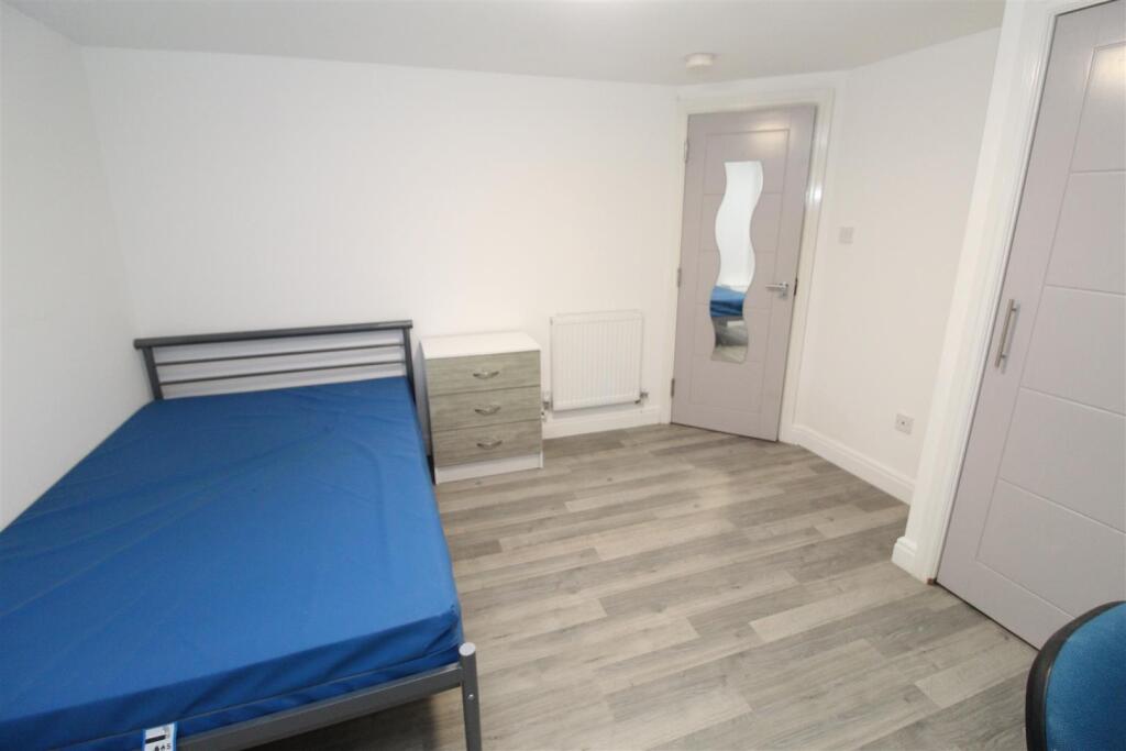 Additional image 9 of Kingsland Terrace, Pontypridd, CF37 1RX