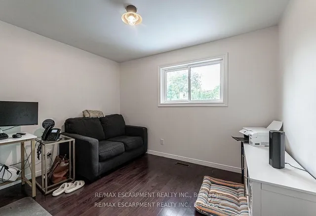 Additional image 21 of 2323 Glastonbury Rd