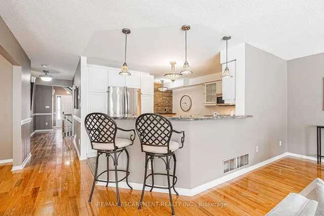 Additional image 10 of 3333 New St Unit 9