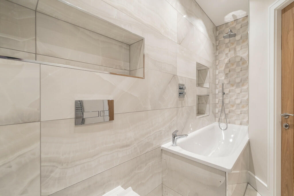 Additional image 19 of Mews 3, Bollands Court, Commonhall Street