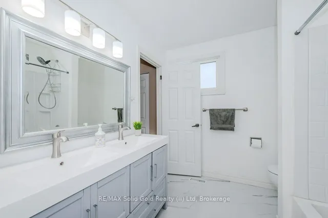 Additional image 22 of 32 Mowat Blvd Unit 58