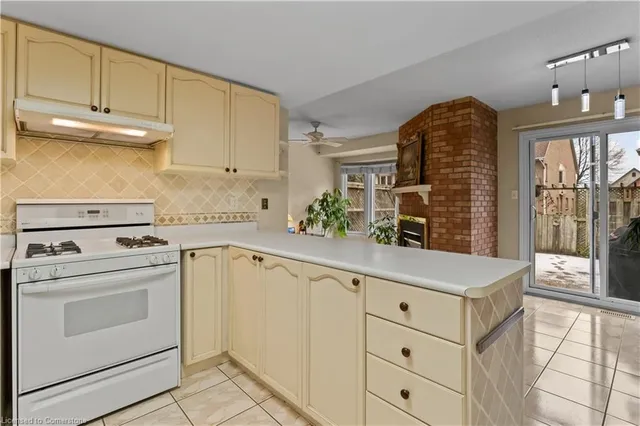 Additional image 20 of 11 Harbour Dr