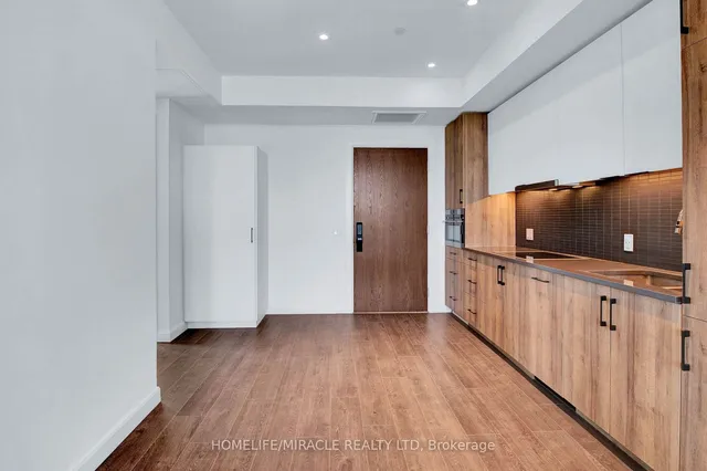 Additional image 9 of 741 King St Unit 401