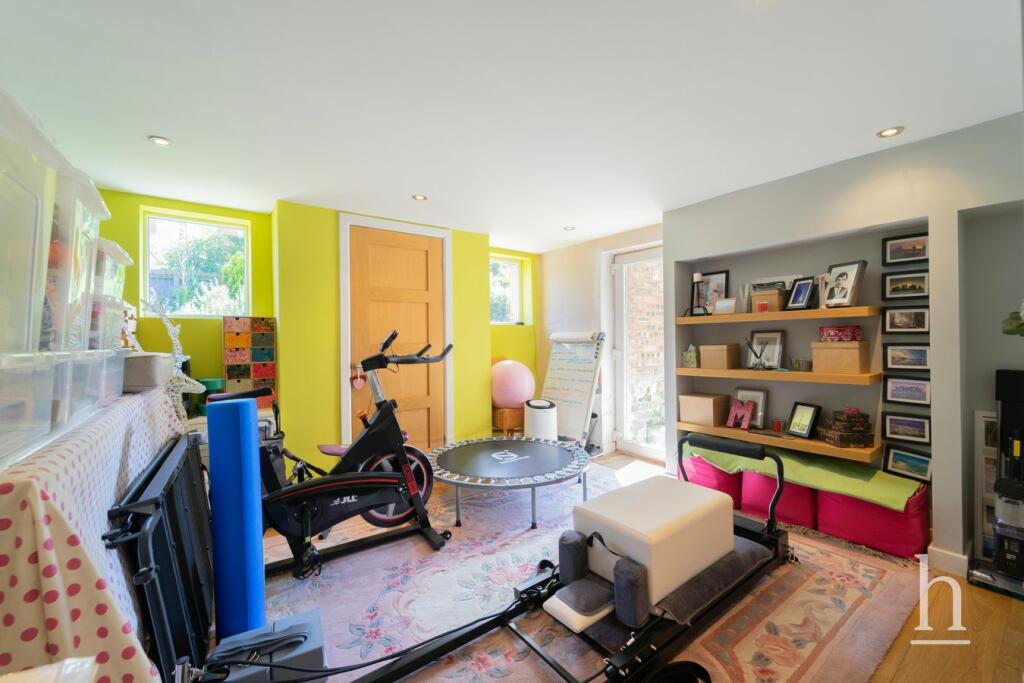 Additional image 24 of Birkenhead Road, Hoylake, CH47