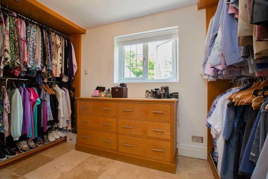 Additional image 36 of Kings Drive, CH48
