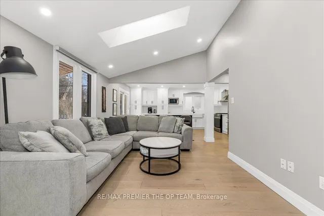 Additional image 8 of 27 Elmira Dr