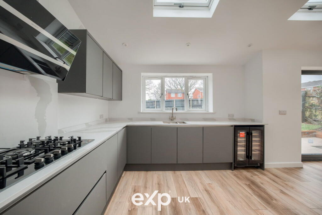 Additional image 5 of Neighbrook Close, Webheath