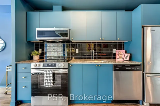 Additional image 18 of 95 Bathurst St Unit 816