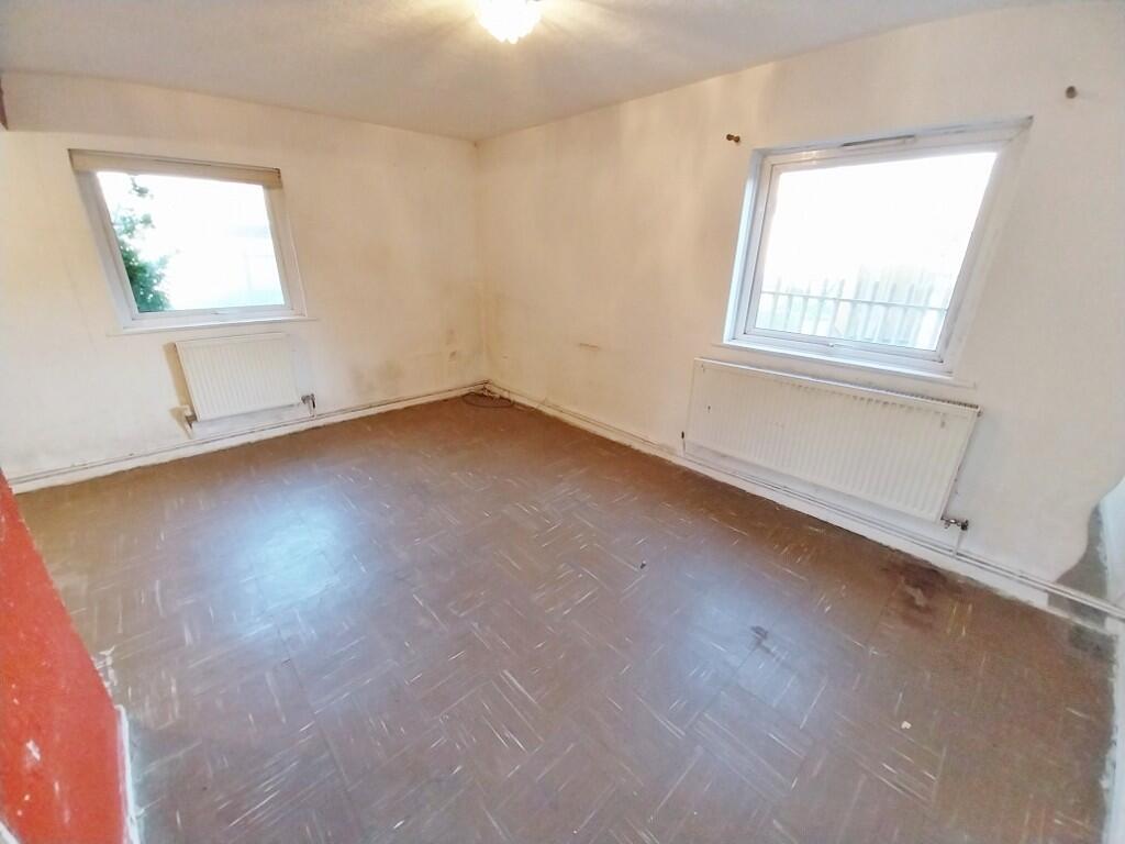 Additional image 4 of Lake View Close, Porthcawl, South Glamorgan, Bridgend (County of), CF36