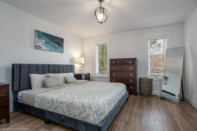 Additional image 26 of 81 Fifth Ave