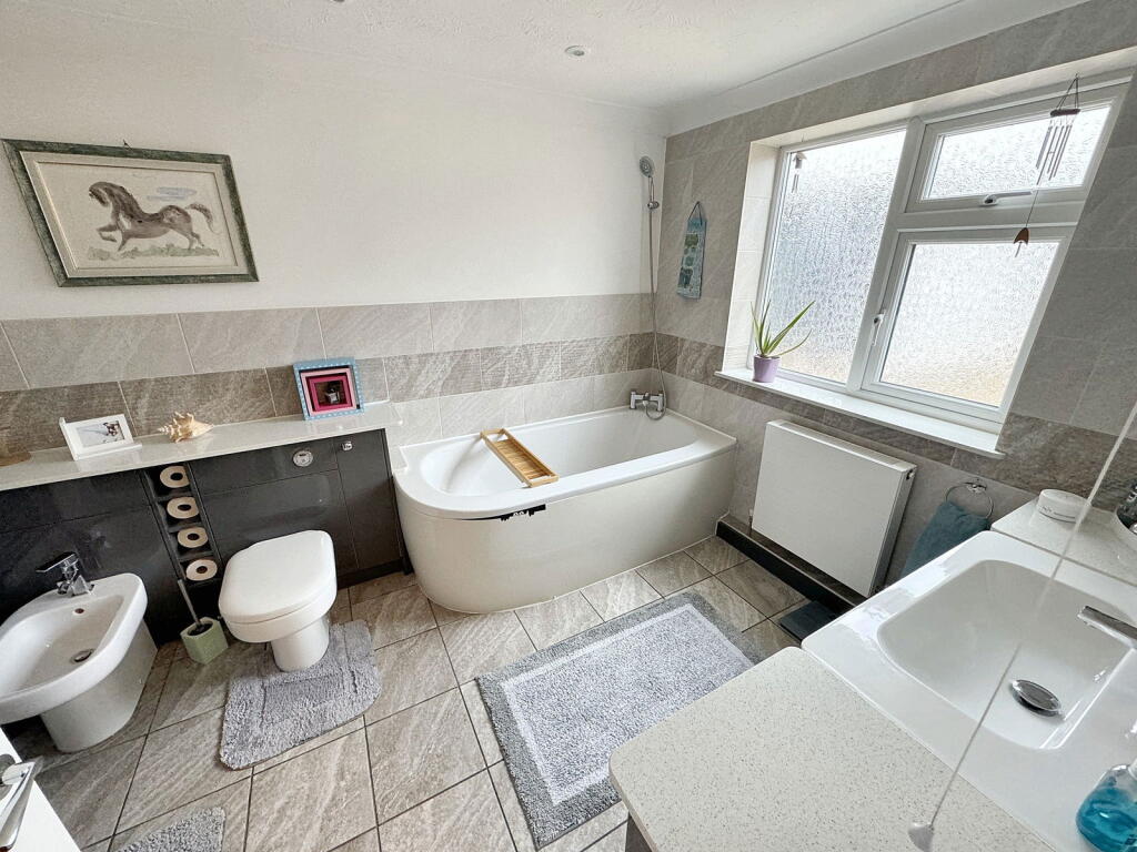 Additional image 20 of Trinity Close, Fordham