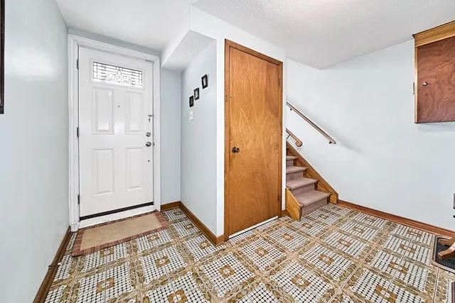 Additional image 24 of 10 Romanway Cres