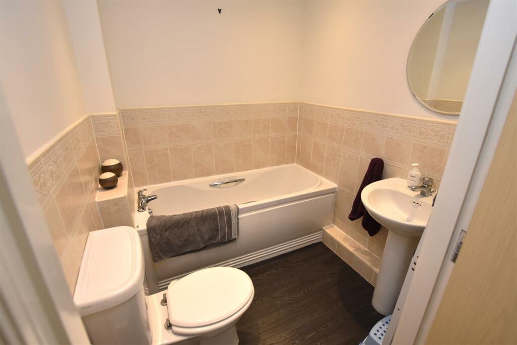 Additional image 8 of The Links, Howbeck Road, Oxton