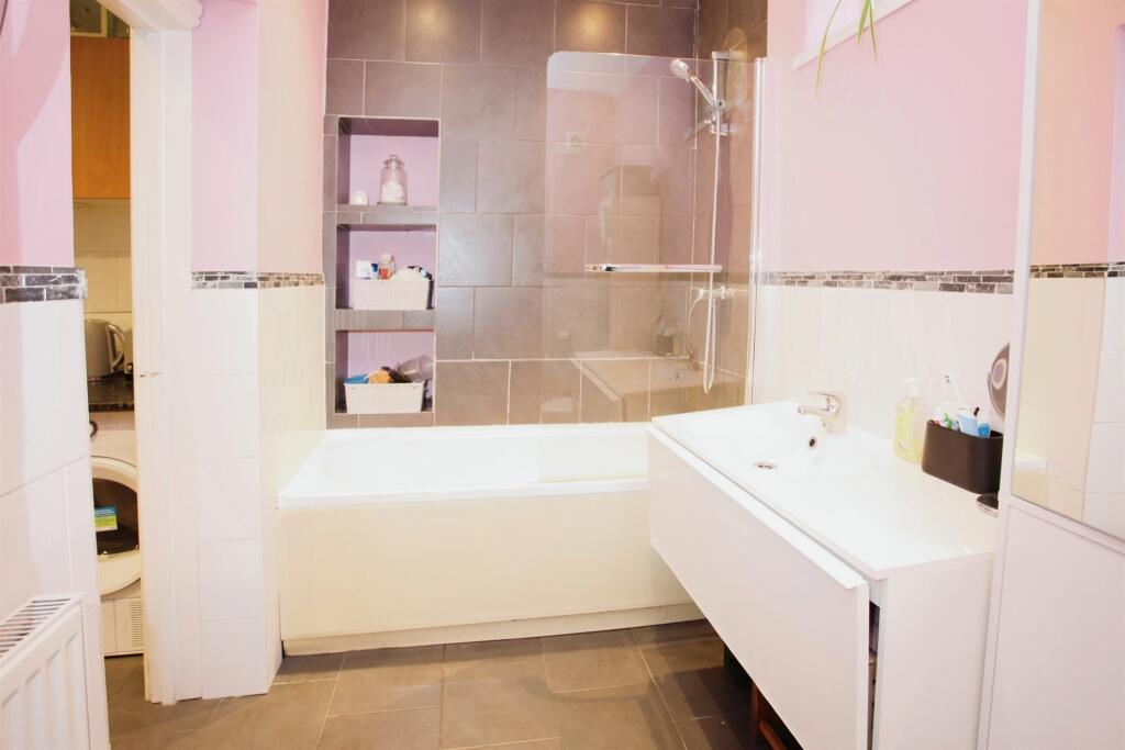 Additional image 8 of Groesfaen Terrace, Deri, Bargoed