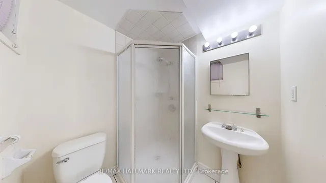 Additional image 33 of 15 Kenmanor Blvd