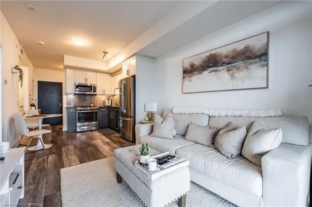 Additional image 25 of 2007 James St Unit 1305