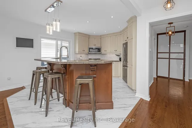 Additional image 6 of 3330 Bristol Dr