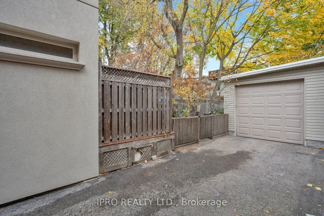 Additional image 37 of 53 Ferrier Ave