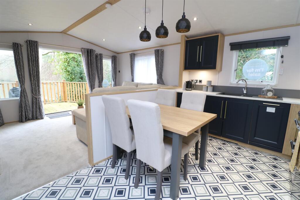 Additional image 7 of Lakeside view, Brokerswood