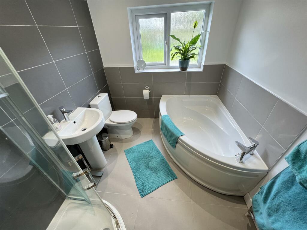 Additional image 16 of Kylemore Drive, Pensby, Wirral