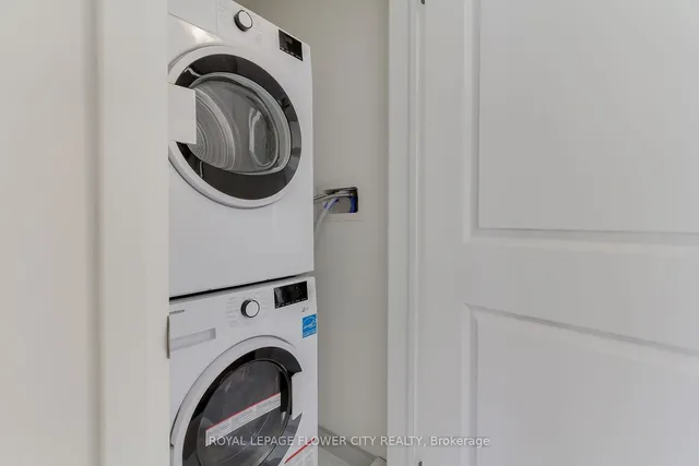 Additional image 27 of 165 Tapscott Rd Unit 10