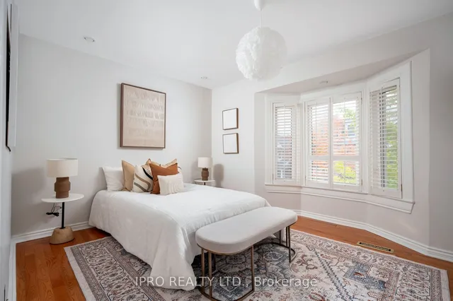 Additional image 20 of 53 Ferrier Ave