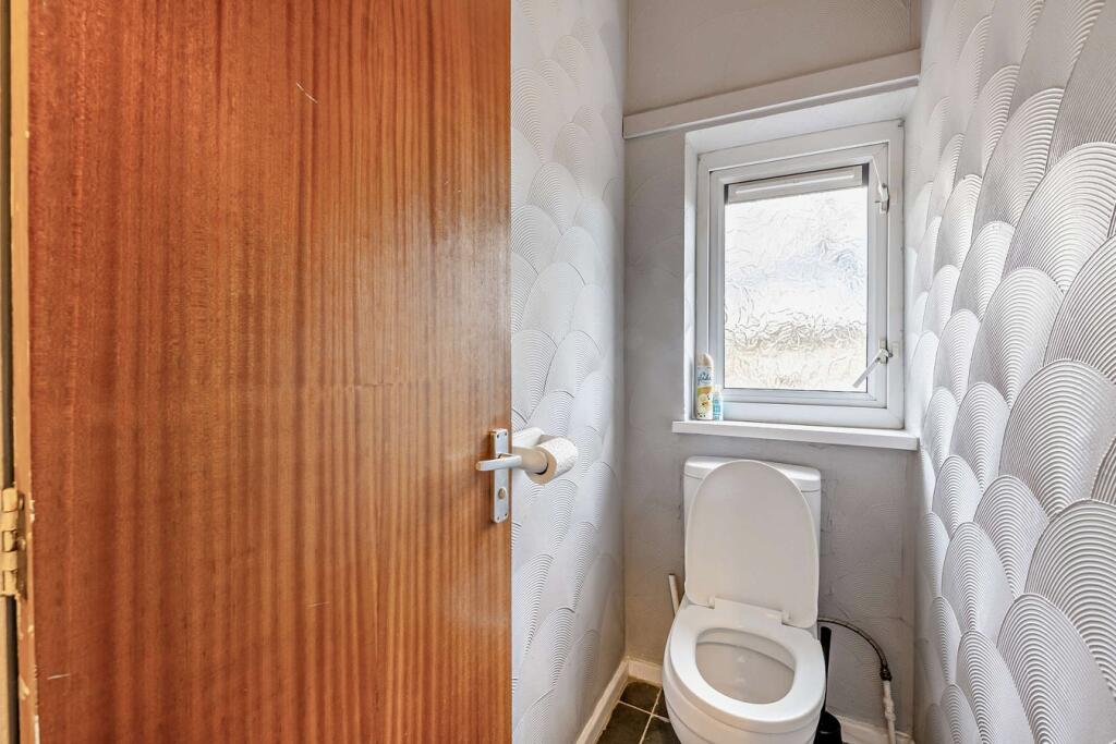 Additional image 19 of Knowles View, Bradford, BD4