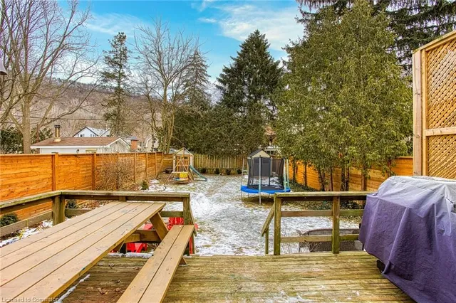 Additional image 28 of 279 Park St