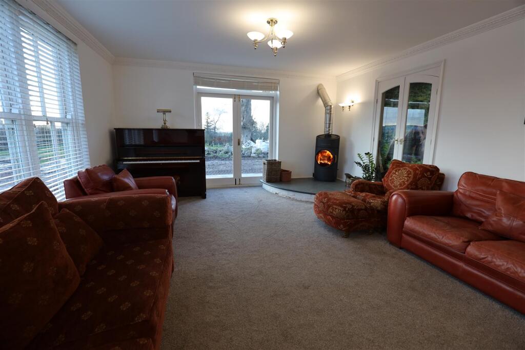 Additional image 9 of St. Nicholas, Vale of Glamorgan, CF5 6SG