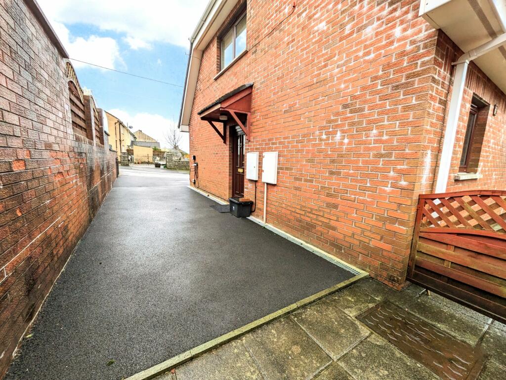 Additional image 18 of Ty Croeso, Heol-y-Mynydd, Cefn Coed, Merthyr Tydfil, South Glamorgan