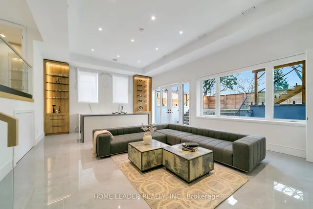 Additional image 24 of 169 Poyntz Ave