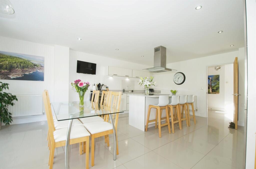 Additional image 11 of South Road, PORTHCAWL