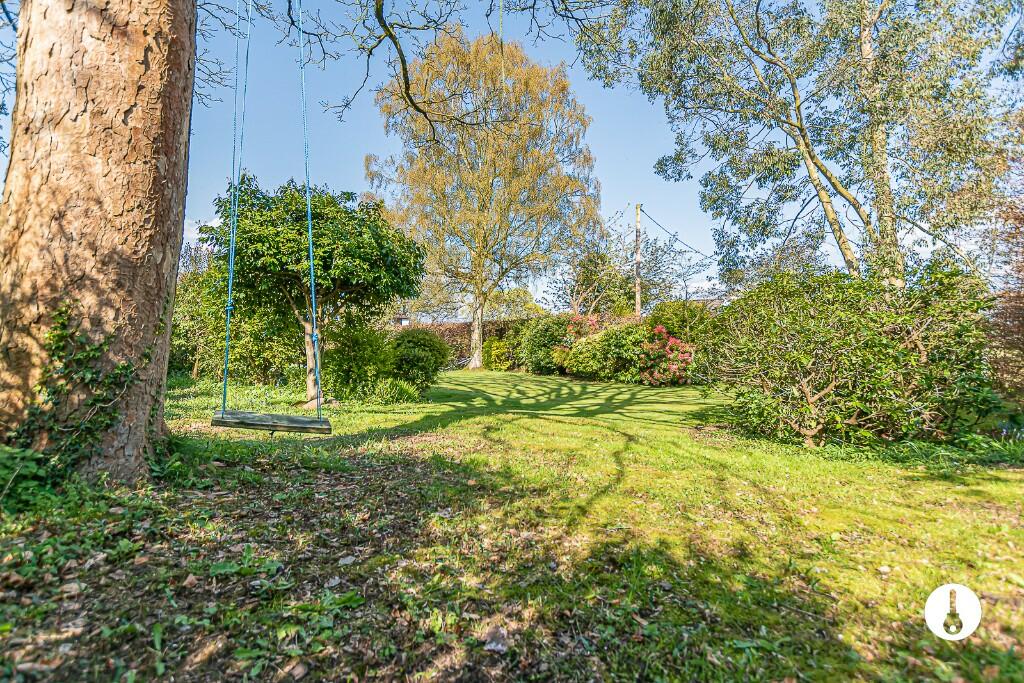 Additional image 38 of Vicarage Lane, CH64