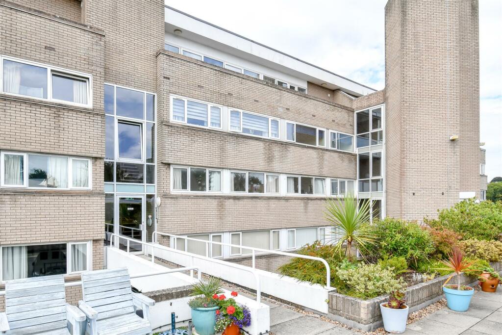 Additional image 10 of St Osyth Court, Barry