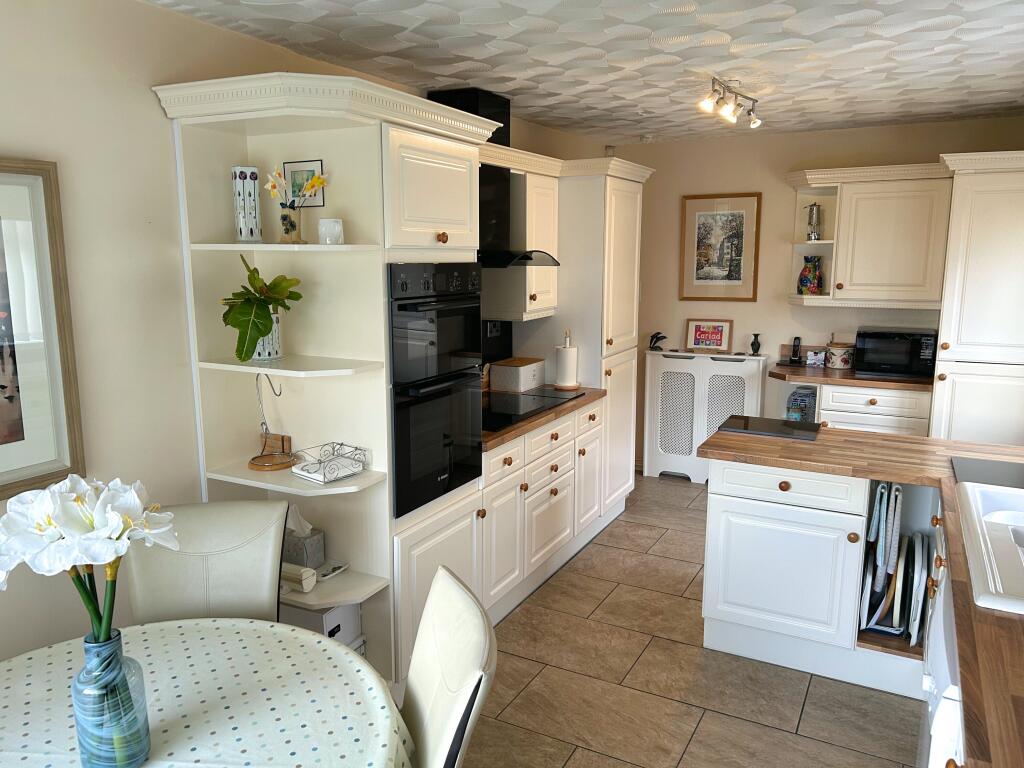 Additional image 8 of PENYLAN AVENUE, PORTHCAWL, CF36 3LL