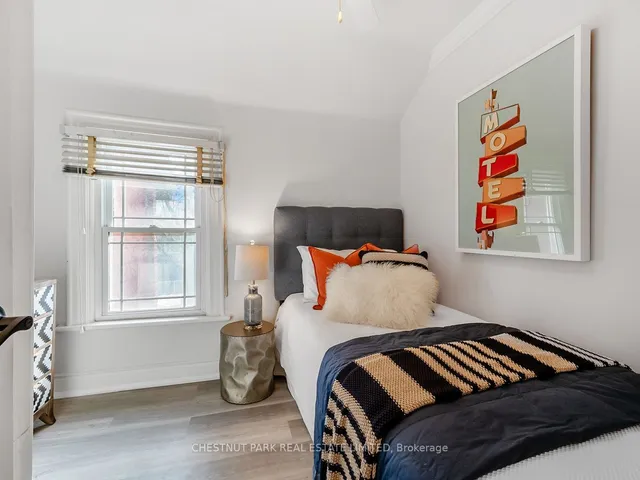 Additional image 10 of 318 Carlton St