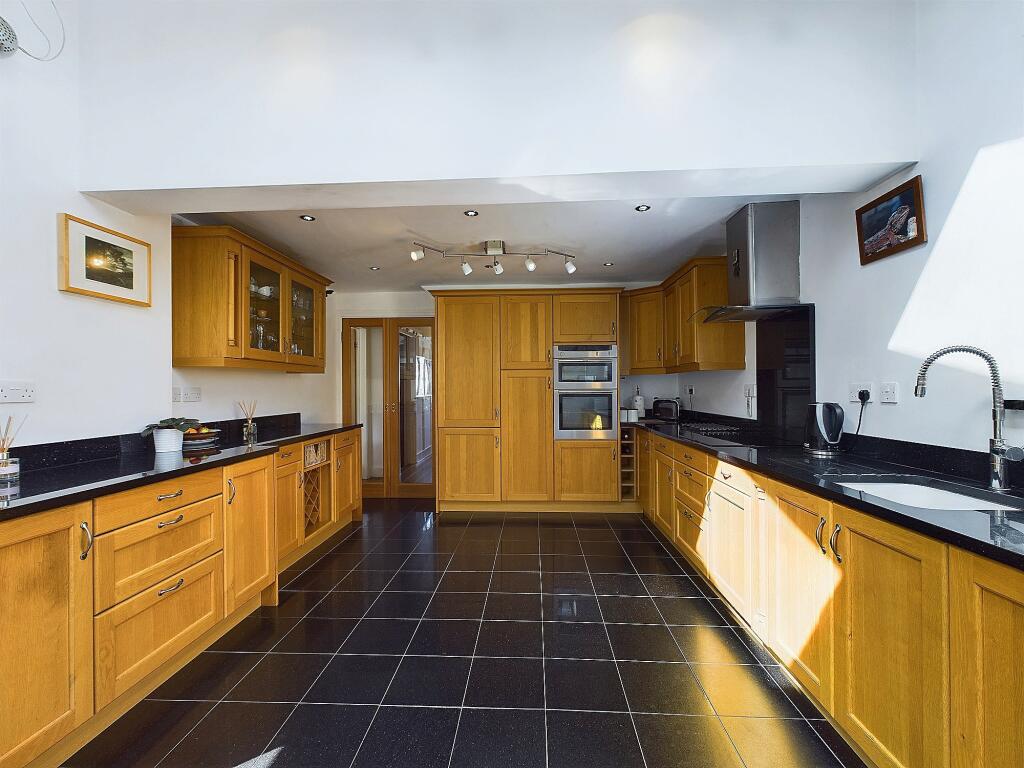 Additional image 10 of Oakfield Drive, Upton-By-Chester, Chester, CH2