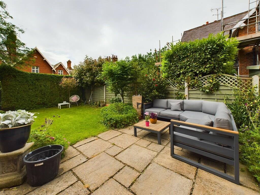 Additional image 13 of Victoria Pathway, Queens Park