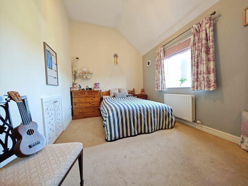 Additional image 12 of Forella, Ainstable