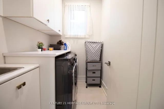 Additional image 34 of 32 Devondale Ave