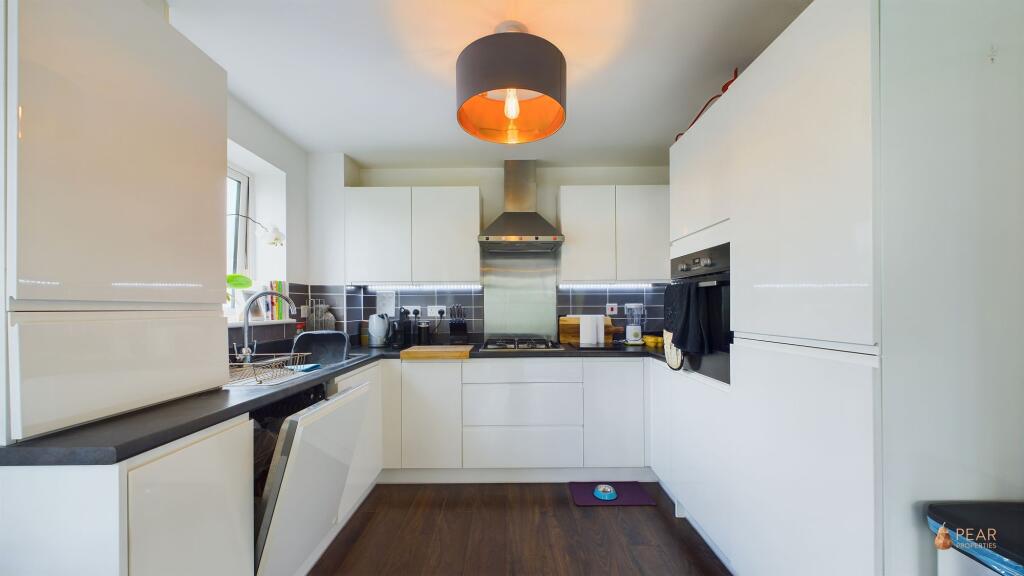 Additional image 6 of Lyndhurst House, Monarch Way. Shoreham-By-Sea, BN43