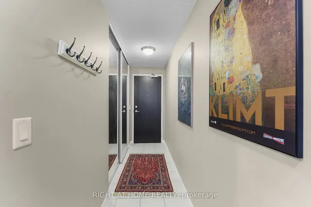 Additional image 5 of 18 Yonge St Unit 2315