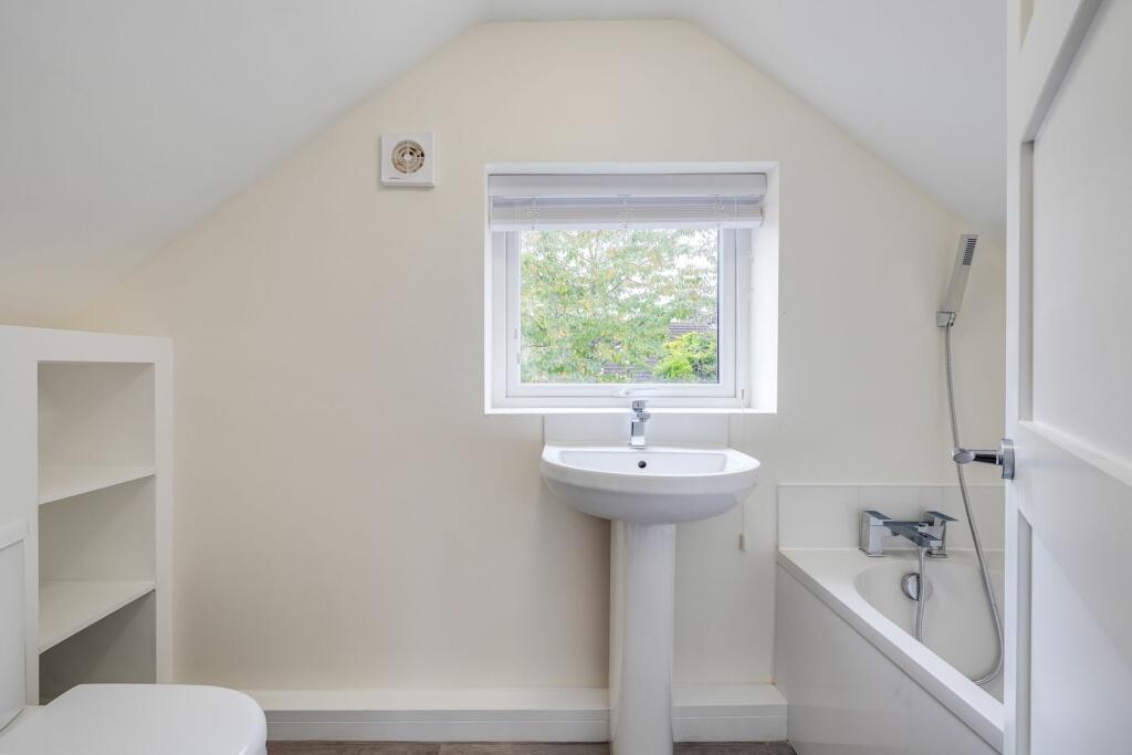 Additional image 23 of Upton Lane, Upton, CH2