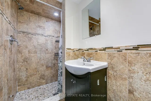 Additional image 37 of 438 Maybank Ave