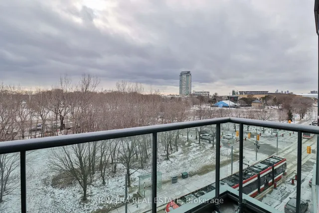 Additional image 18 of 219 Fort York Blvd Unit 613