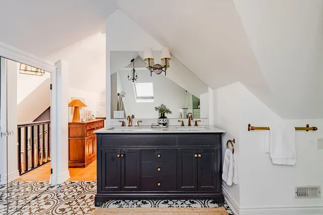 Additional image 22 of 124 Wheeler Ave