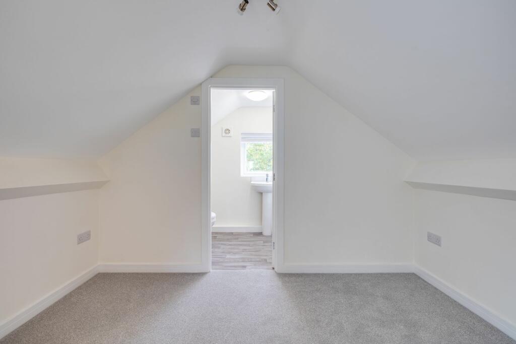 Additional image 21 of Upton Lane, Upton, CH2